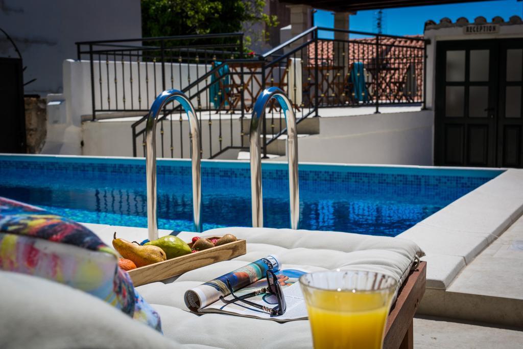 Guest House La Boheme Дубровник Екстериор снимка